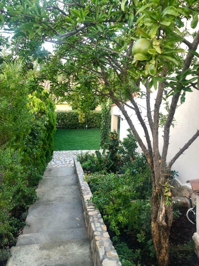 Villa Matu' คอสตาเรย์ ภายนอก รูปภาพ